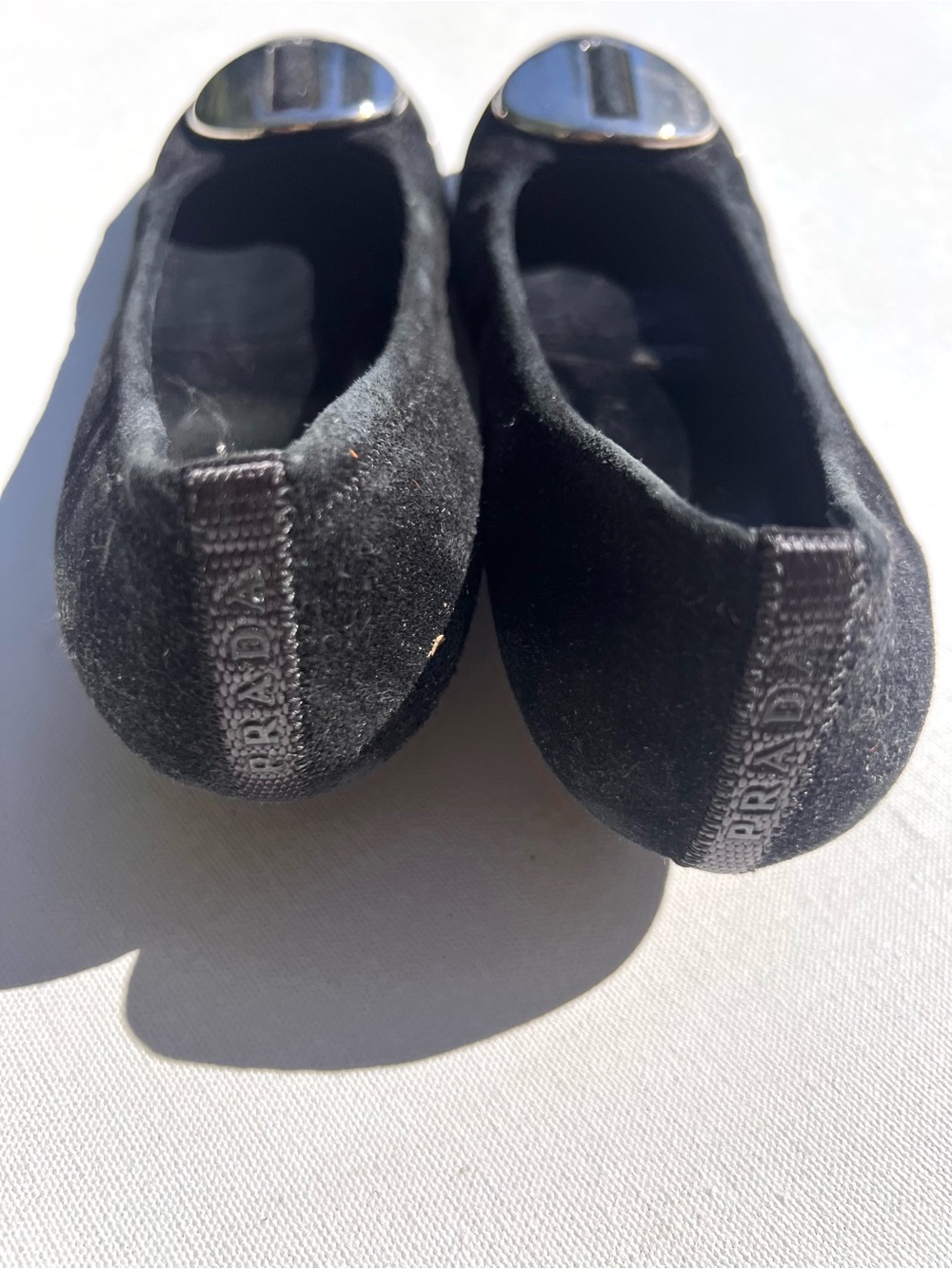 Prada Black Suede Round-Toe kitten Heels 38 1/2 8.5 - Picture 4 of 8